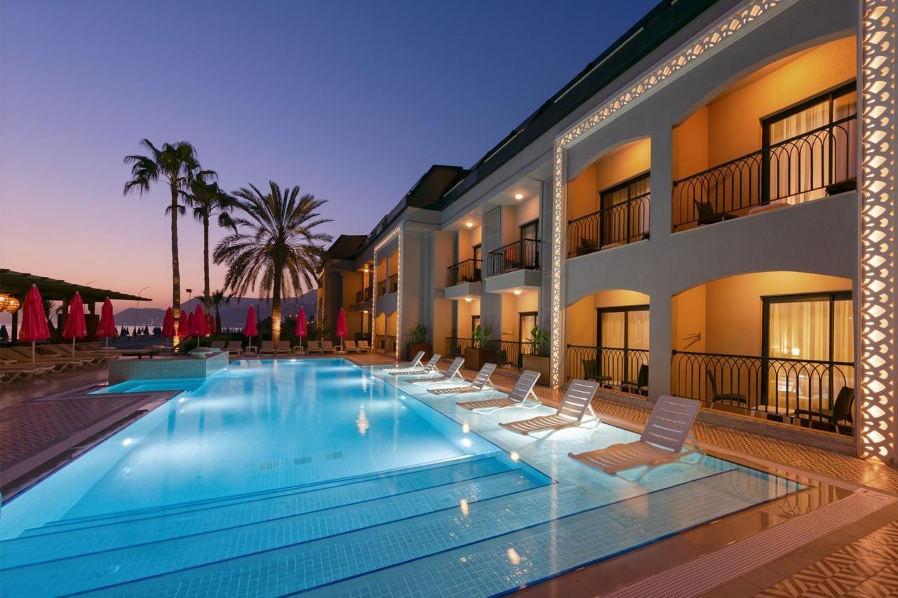 Alaaddin - Adult Only Hotell 4*