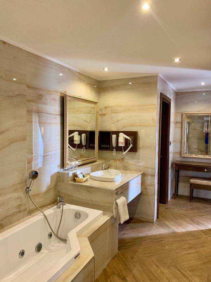 Alaaddin - Adult Only Hotell