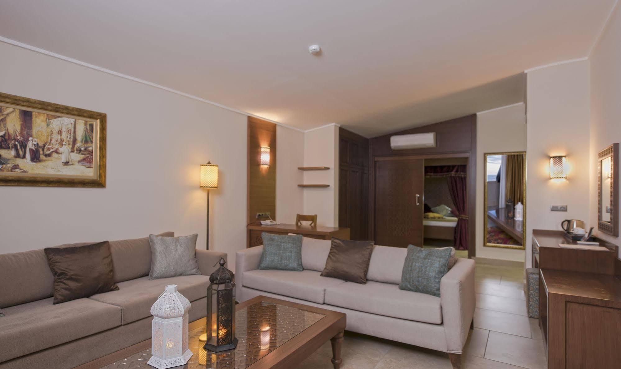 Alaaddin - Adult Only Hotell 4*